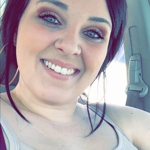 Meet your Posher, Kristin